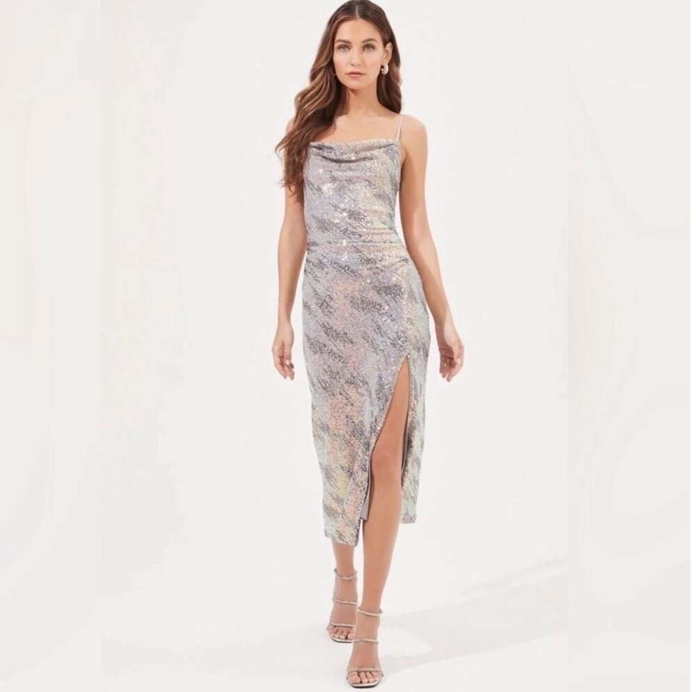 ASTR The Label Hollywood Sequin Midi Dress‎ in Silver/Pink Multi